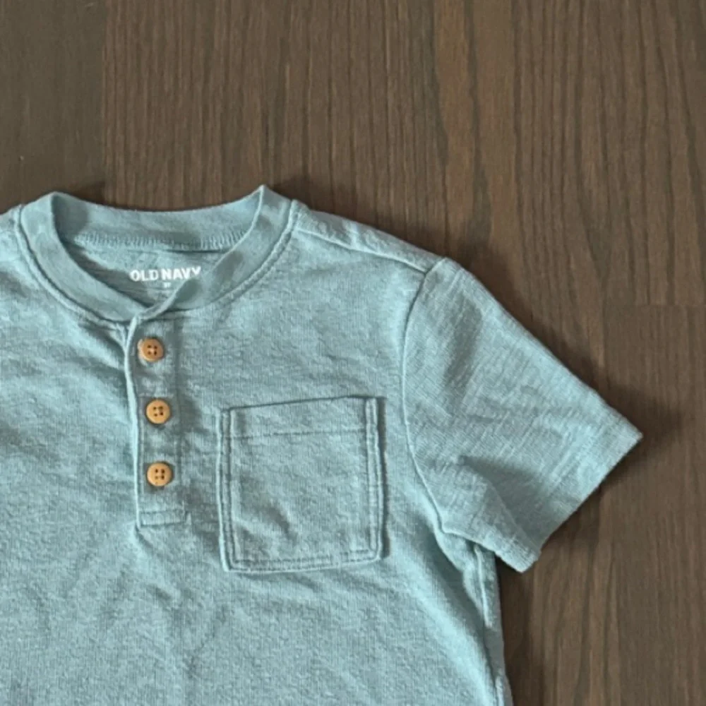 Old Navy Teal Short-Sleeve Pocket T-Shirt | 3T